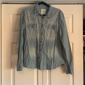 Size XL American Eagle Jean Shirt